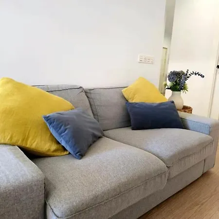 Apartment Angelos Urban Spacious Perfect For Remote Workers And Vacationers By Namaste Elite *