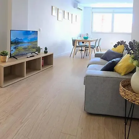 Angelos Urban Spacious Perfect For Remote Workers And Vacationers By Namaste Elite Apartment *
