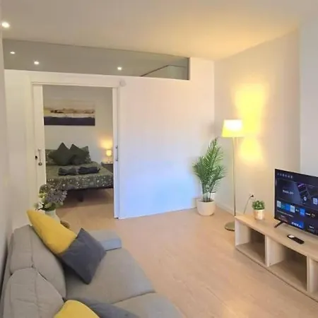 Angelos Urban Spacious Perfect For Remote Workers And Vacationers By Namaste Elite *