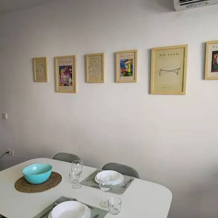 Angelos Urban Spacious Perfect For Remote Workers And Vacationers By Namaste Elite Apartment *