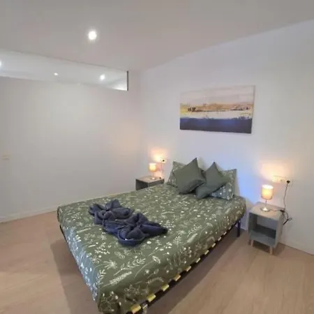 Angelos Urban Spacious Perfect For Remote Workers And Vacationers By Namaste Elite Apartment *