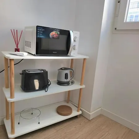 Angelos Urban Spacious Perfect For Remote Workers And Vacationers By Namaste Elite *